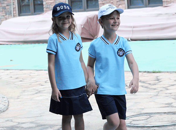 英倫棒球服運(yùn)動(dòng)小學(xué)校服廠家套裝