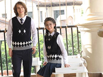 中學(xué)校服毛衣背心套裝