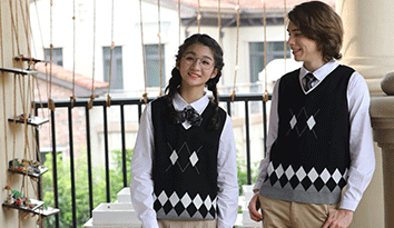 如何做好一家校服定制生產(chǎn)廠家？