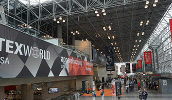 中國紡織品服裝貿(mào)易展覽會在紐約盛大開幕，“校服定做”新時代正走向國際