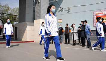  疫情面前 學(xué)校該如何規(guī)范開學(xué)？ 定做校服公司與您一起構(gòu)建校園安全新標(biāo)準(zhǔn)