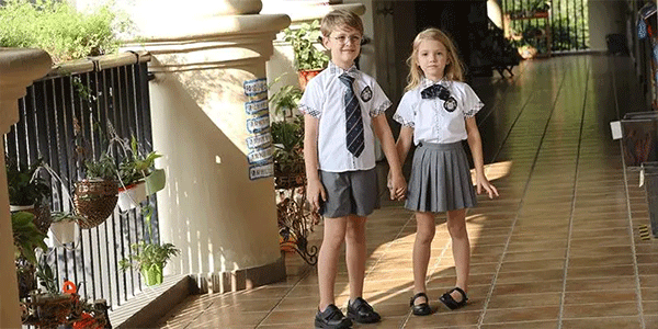 兒童學(xué)生校服的魅力