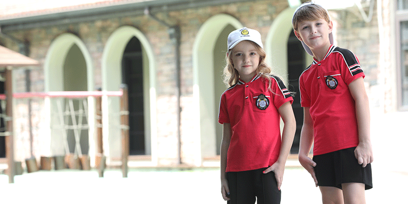 學(xué)生服廠家 學(xué)生服廠家