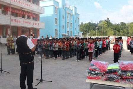 校服定做 校服定做