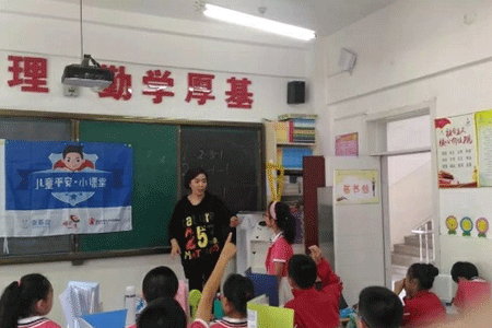 校服定做 校服定做