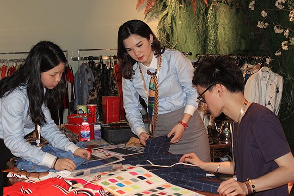 校服定做 校服定做