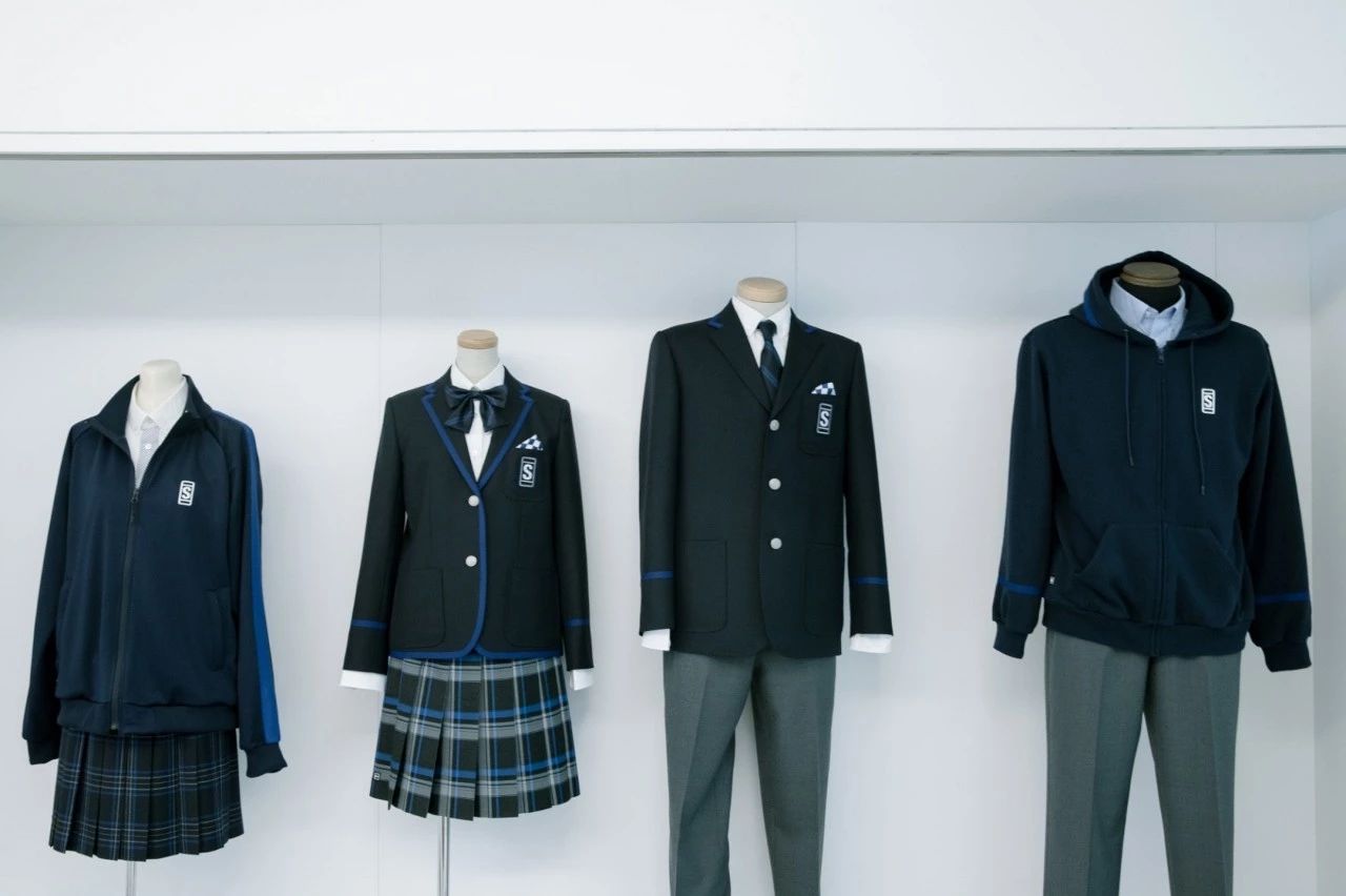 中學(xué)生校服生產(chǎn)商 中學(xué)生校服生產(chǎn)商