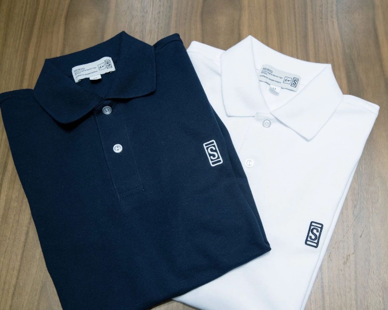 中學(xué)生校服生產(chǎn)商 中學(xué)生校服生產(chǎn)商