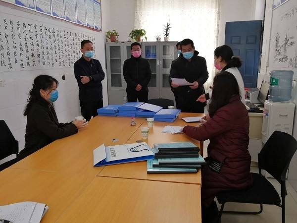 定做校服廠家 定做校服廠家