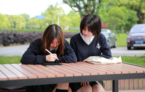 訂做校服廠家 訂做校服廠家