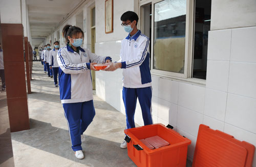 定做校服公司 定做校服公司