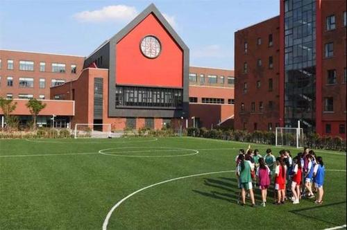 校服生產(chǎn)公司 校服生產(chǎn)公司