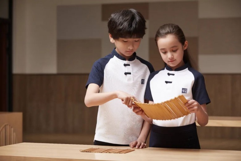 東莞校服定制廠家,校服設(shè)計(jì)