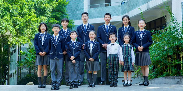 校服定制生產(chǎn)廠家,定制校服