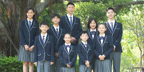 校服生產(chǎn)企業(yè),校服定制 校服生產(chǎn)企業(yè),校服定制