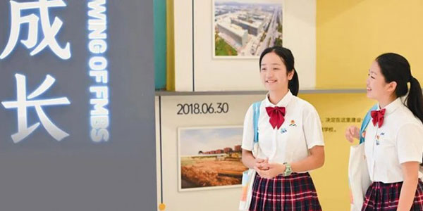 校服生產(chǎn)廠家，校服定制