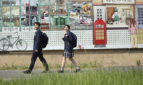 校服定制公司，校服設(shè)計(jì)