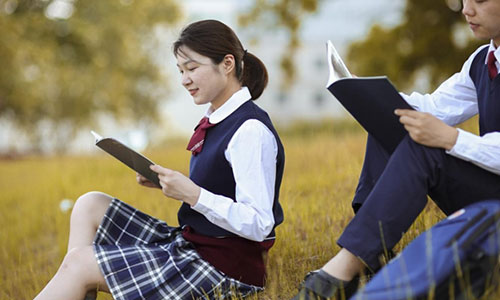 校服定制公司，校服設(shè)計(jì)