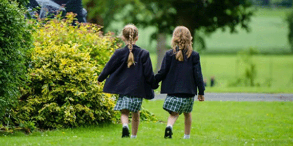 校服生產(chǎn)企業(yè)，校服定做