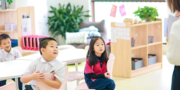 校服設(shè)計(jì)，定做校服