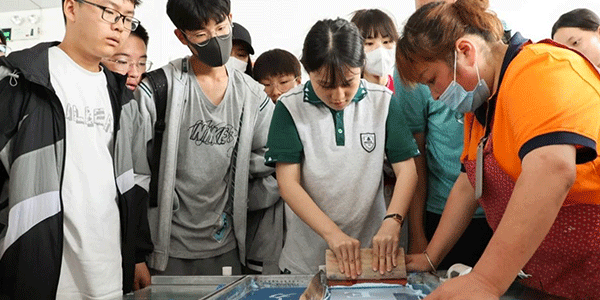 定制校服，定制校服制造商