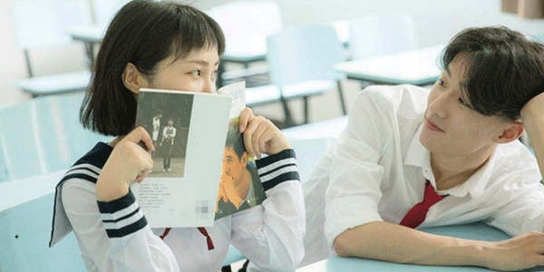 運動校服定制，校服生產(chǎn)廠家