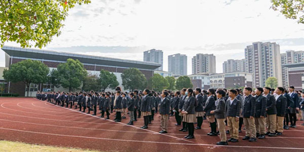 校服定制廠家，定制校服