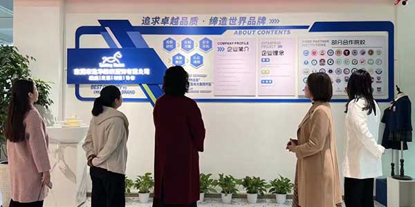 定做校服，定制校服廠家